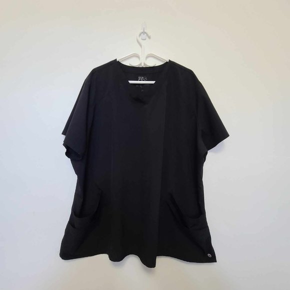 Plus Size Scrub Top - Picture 3 of 4